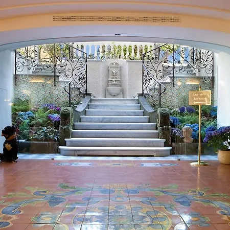 Hotel Grand La Favorita