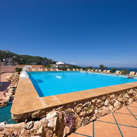 Grand La Favorita Ξενοδοχείο