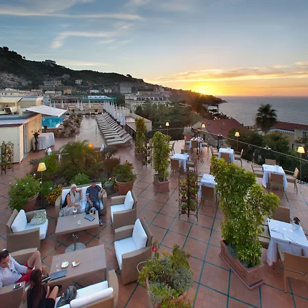 Grand La Favorita Hotel Sorrento