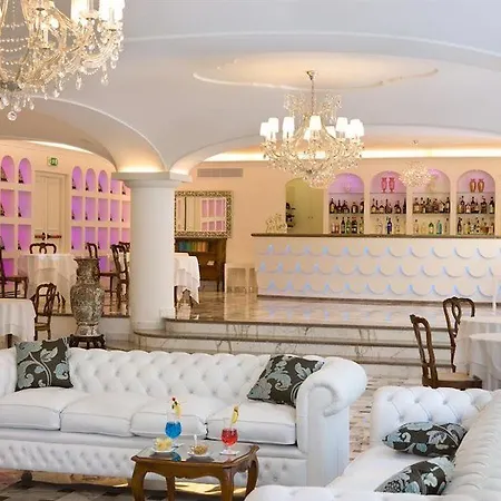 Hotel Grand La Favorita 5*