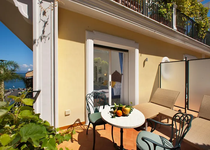 Grand La Favorita Szálloda 5*